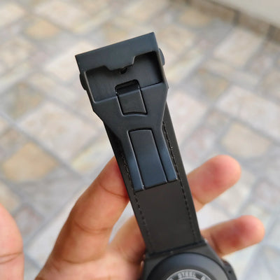 HUB-1086 Leather Strap Watch (Black)