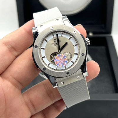 HUB MASTER PLUS PREMIUM AUTOMATIC WATCH WITH BOX