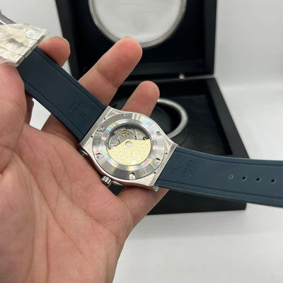 HUB MASTER PLUS PREMIUM AUTOMATIC WATCH WITH BOX