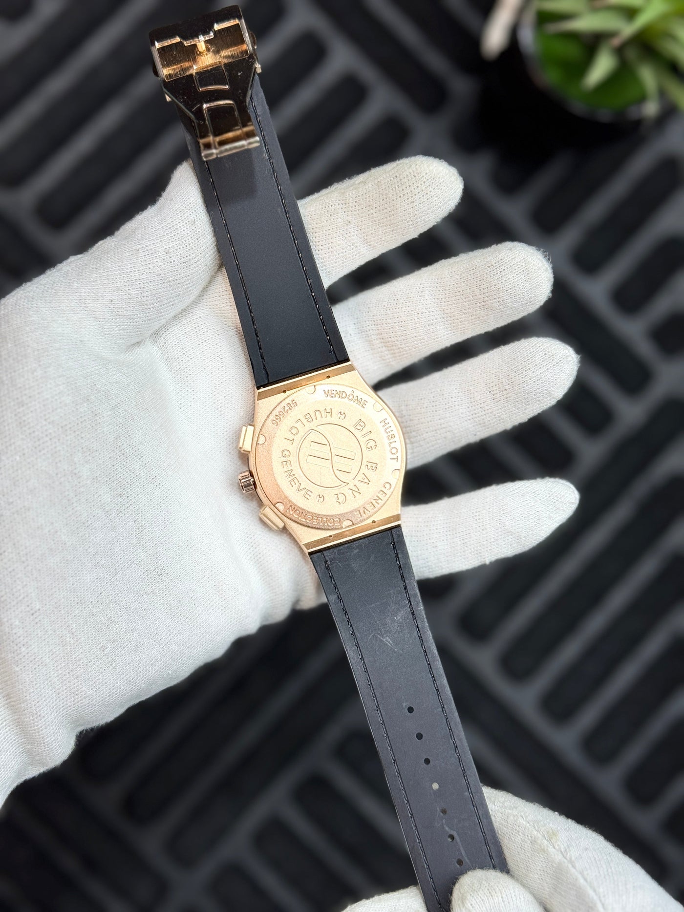 Hublot Chronograph - Gold