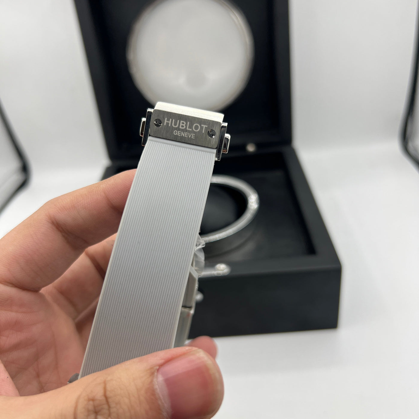 HUB MASTER PLUS PREMIUM AUTOMATIC WATCH WITH BOX