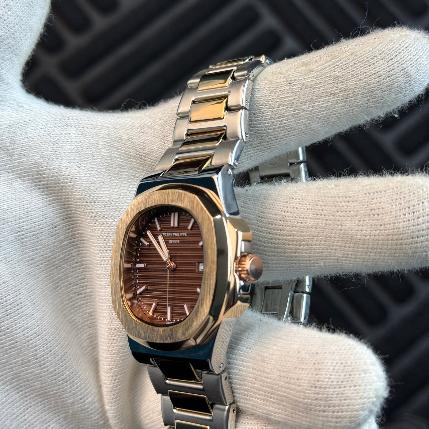 Patek Philippe – Nautilus - Two Tone Gold