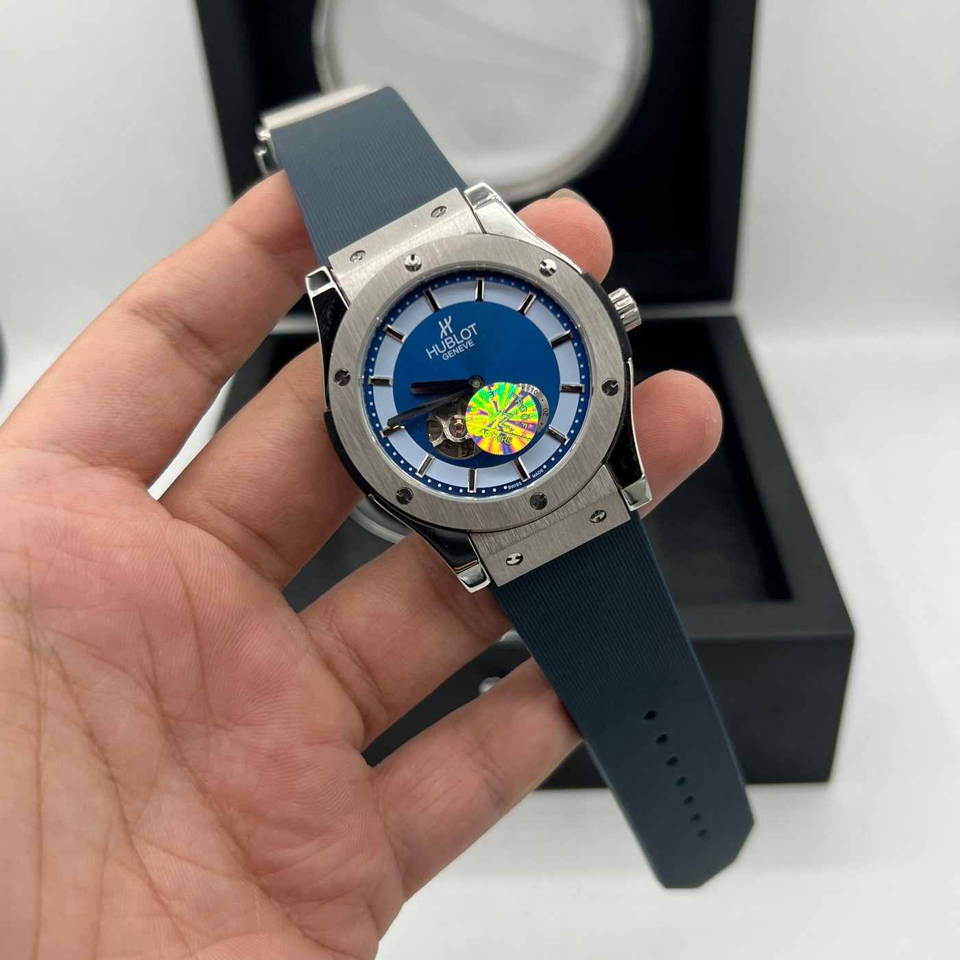HUB MASTER PLUS PREMIUM AUTOMATIC WATCH WITH BOX