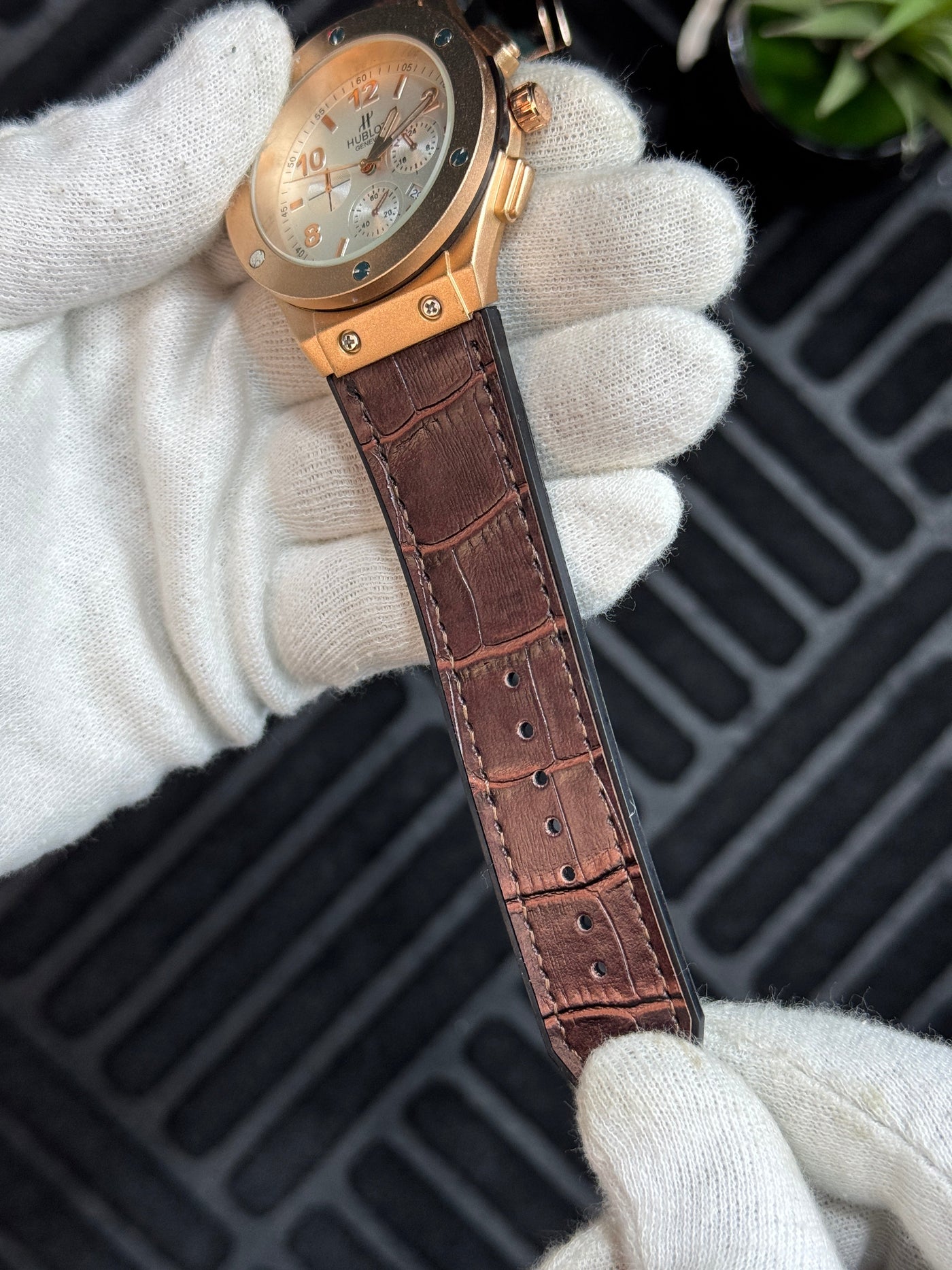 Hublot Chronograph - Gold