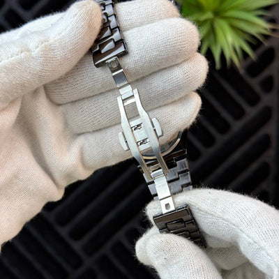 Patek Philippe – Nautilus - Moon Phases - Full Black