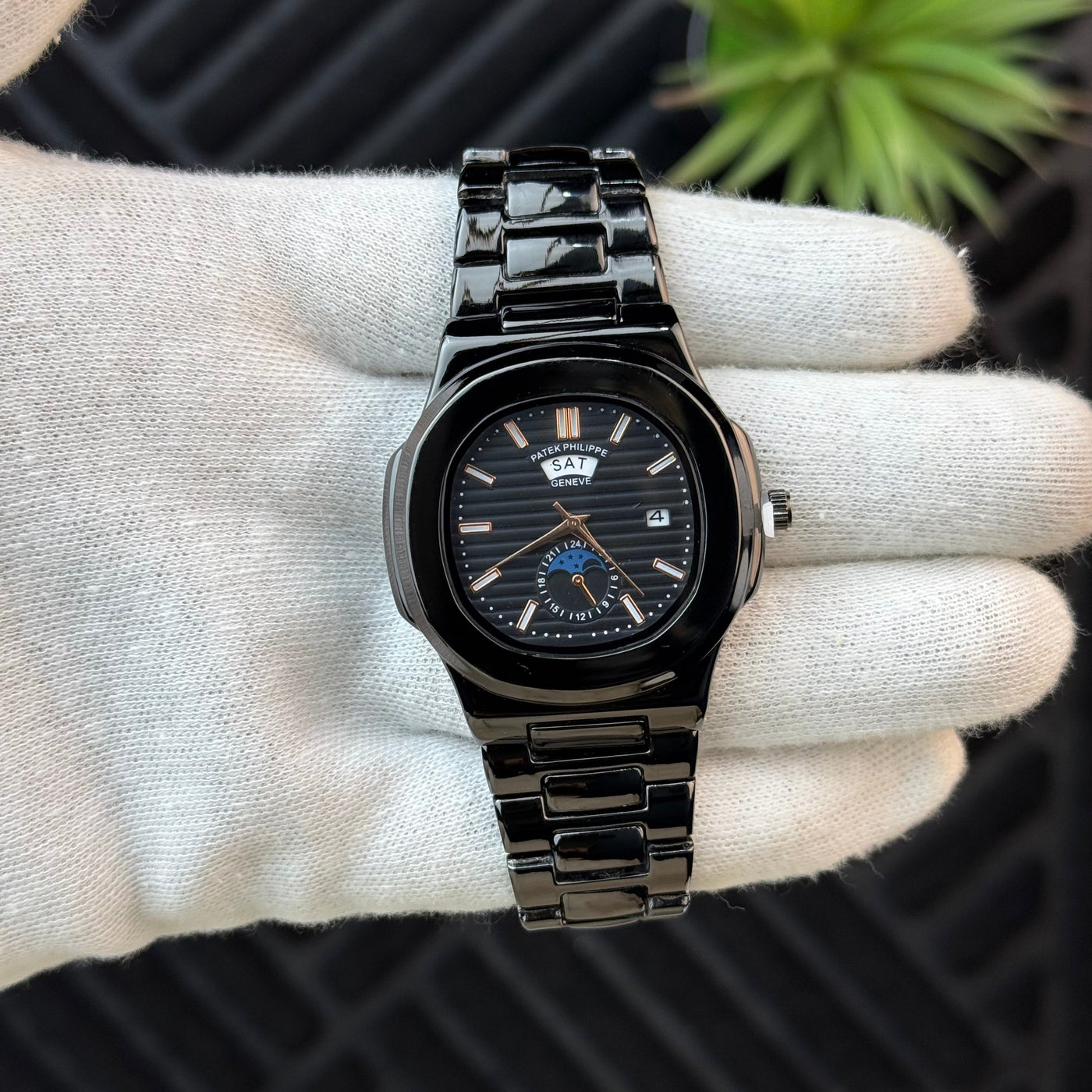 Patek Philippe – Nautilus - Moon Phases - Full Black