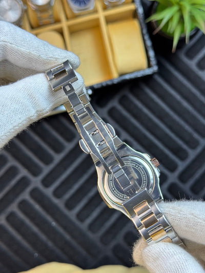 Patek Philippe – Nautilus - Black