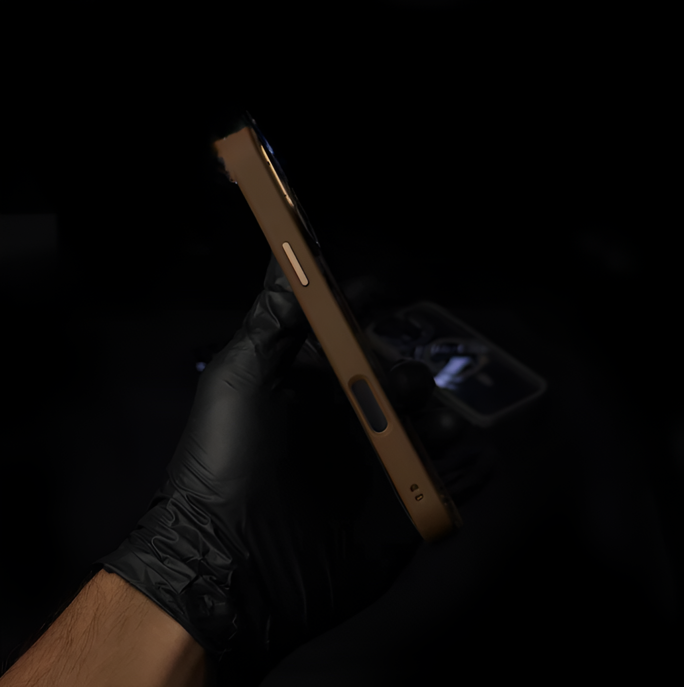 Metal Stand Magsafe Acrylic Case with Camera Lens (iPhone 16 series)