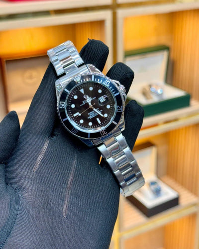 Rolex Submariner with rolex box