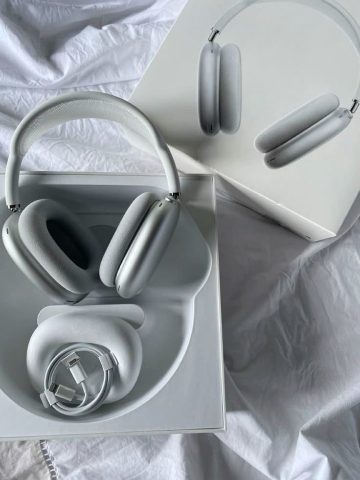 AirPods Max Grey